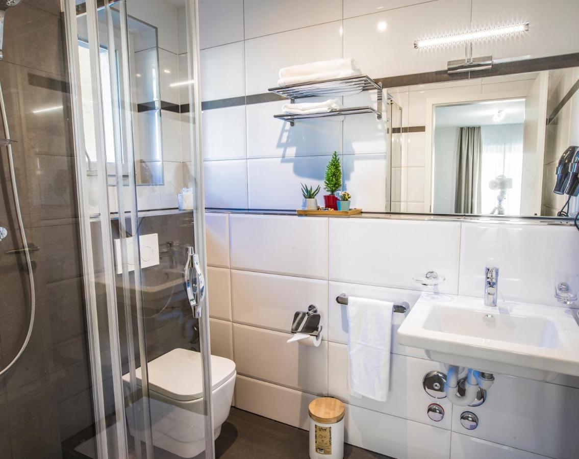 Deluxe Suite with Kitchenette
